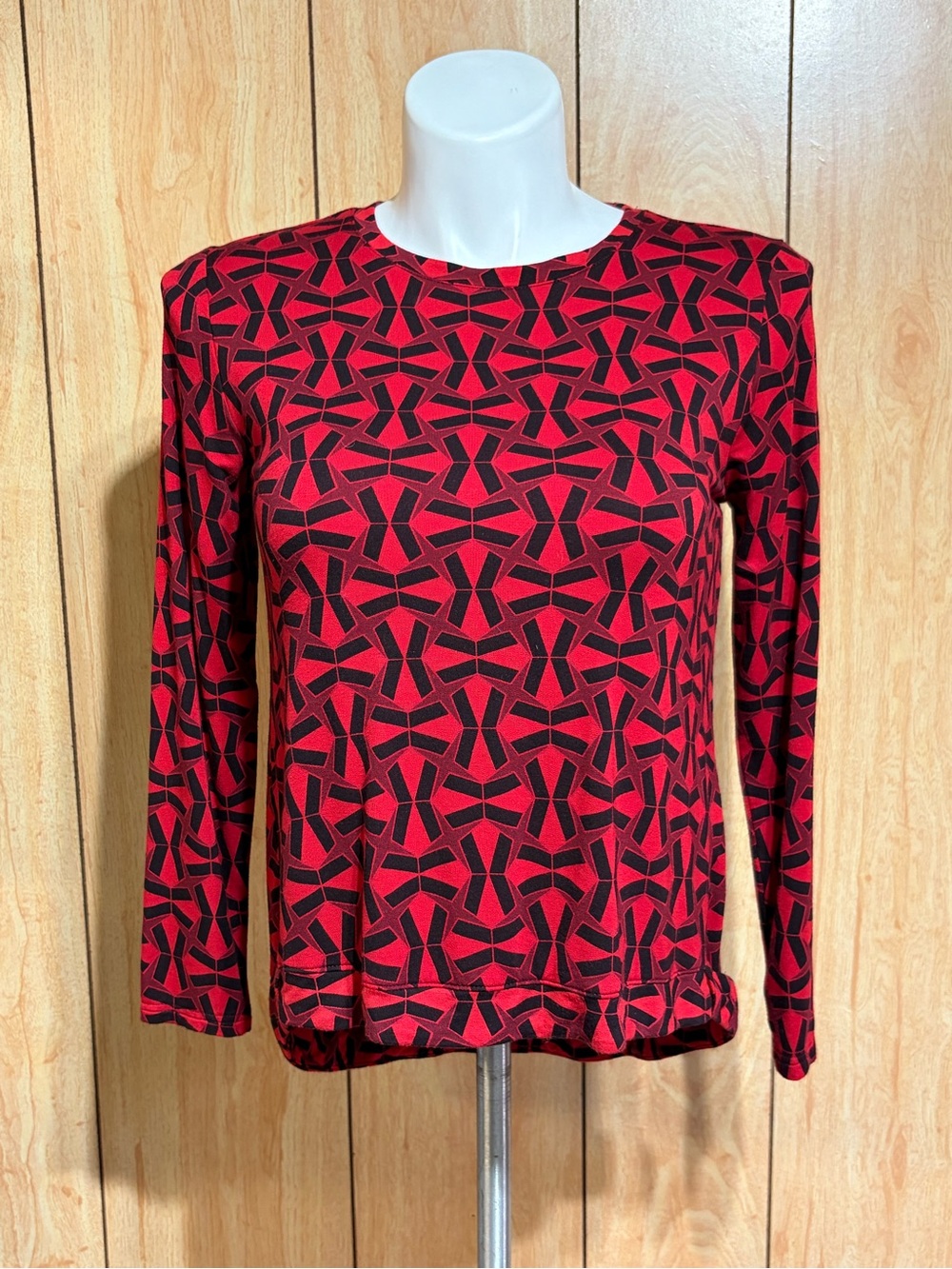 Liz Claiborne Red and Black Geometric Long-Sleeve Blouse SZ - M